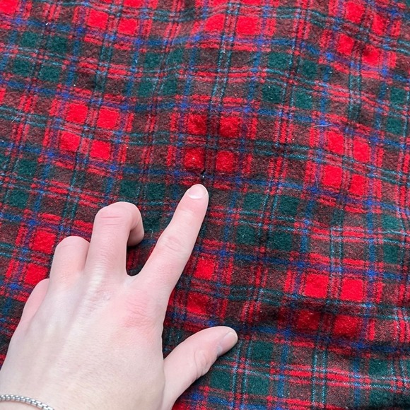 VTG Pendleton Wool Plaid Button Up Board Shirt Flap Pocket Loop Womens L HOLES! - Picture 12 of 12